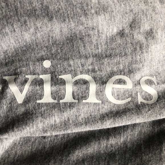 Vineyard Vines Women’s  Winter Whale Long Sleeve Lightweight Shirt Size XS - Picture 11 of 14